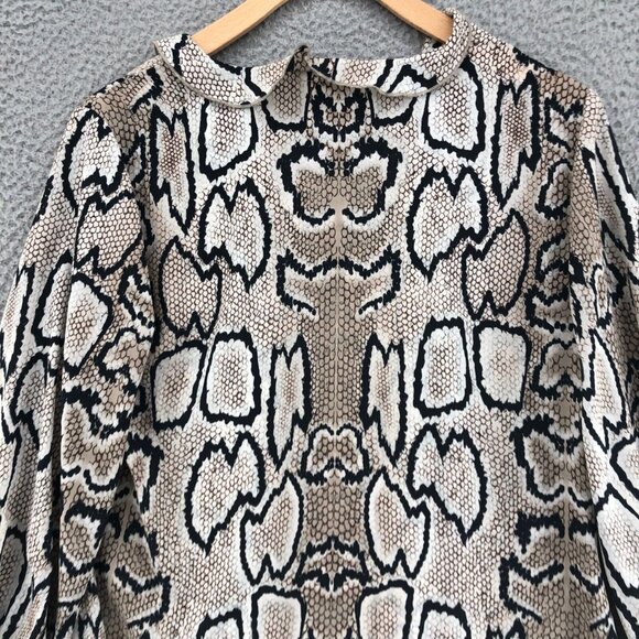CAbi Top Womens Extra Small Serpentine Blouse Ivory Snake Print Ruffle V Neck - Picture 4 of 10